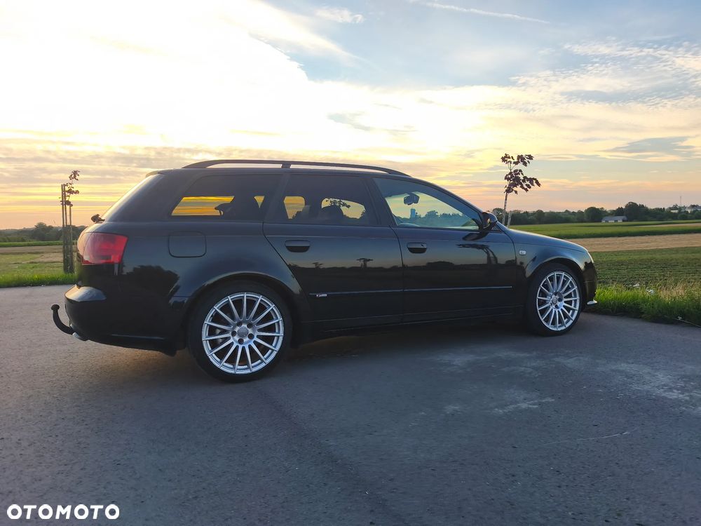 Audi A4 Avant - 4
