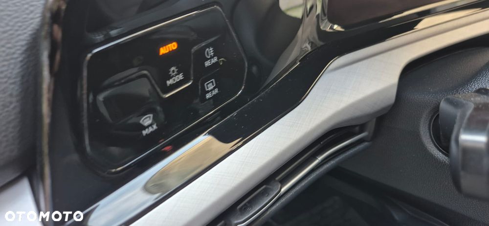 Volkswagen Golf Variant - 22