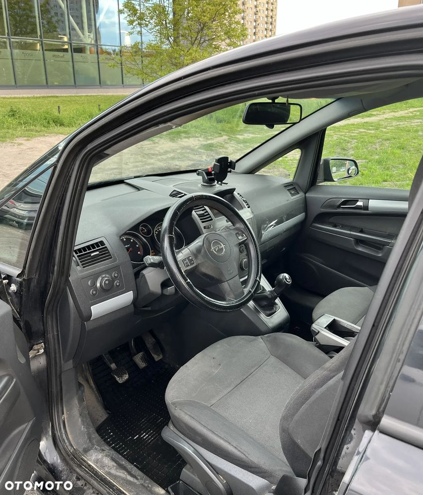 Opel Zafira 1.9 CDTI - 4