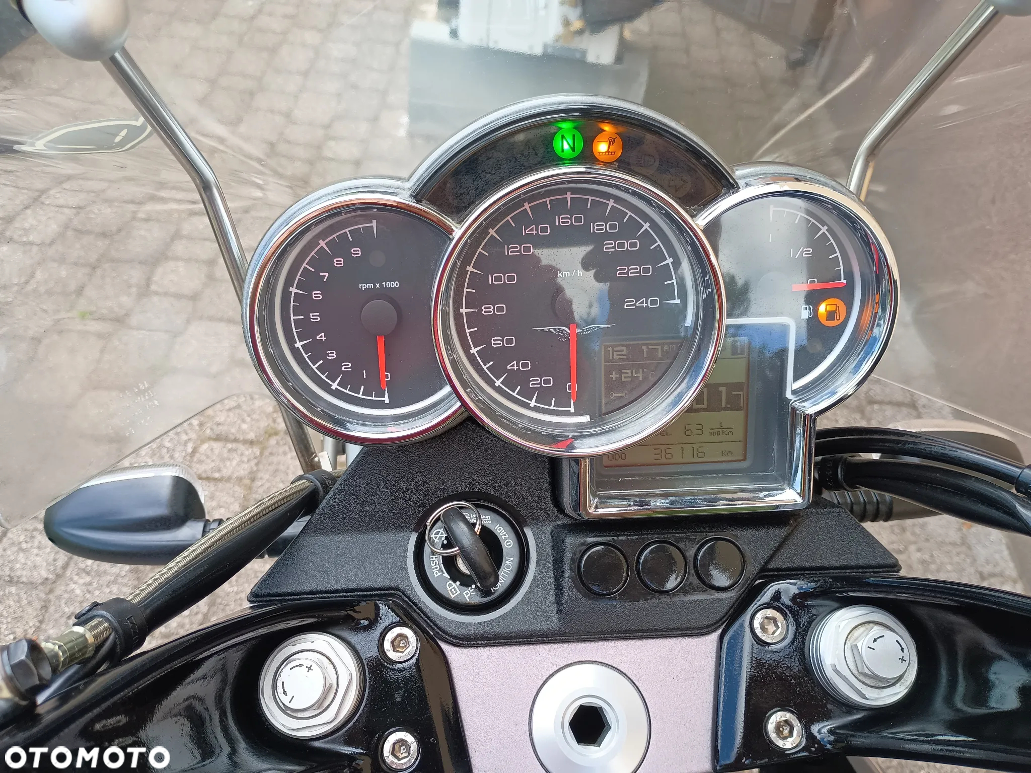 Moto Guzzi Breva - 11