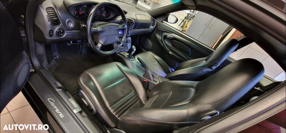 Porsche 911 Carrera - 6