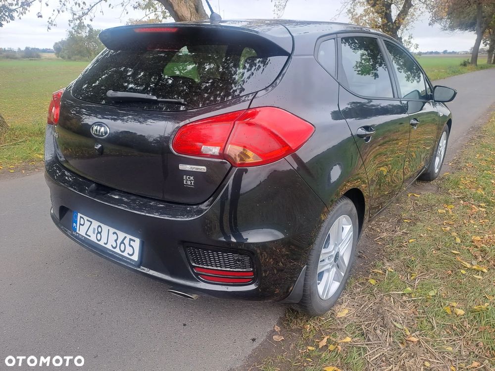 Kia Ceed 1.0 T-GDI 100 ISG Dream Team Edition - 4