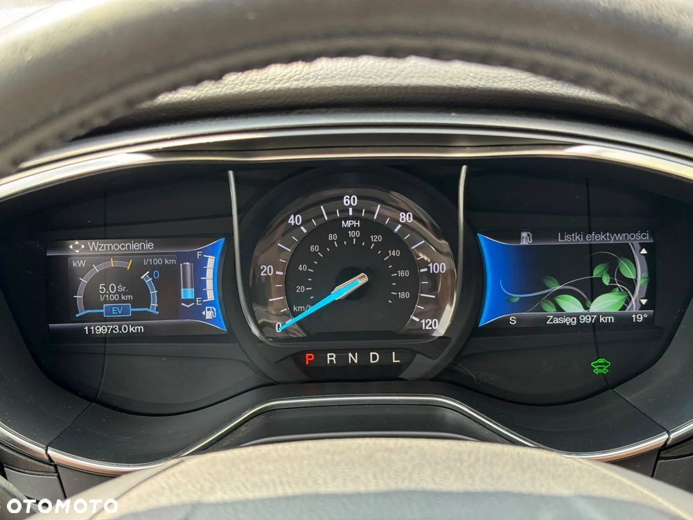 Ford Mondeo 2.0 Hybrid Titanium - 17