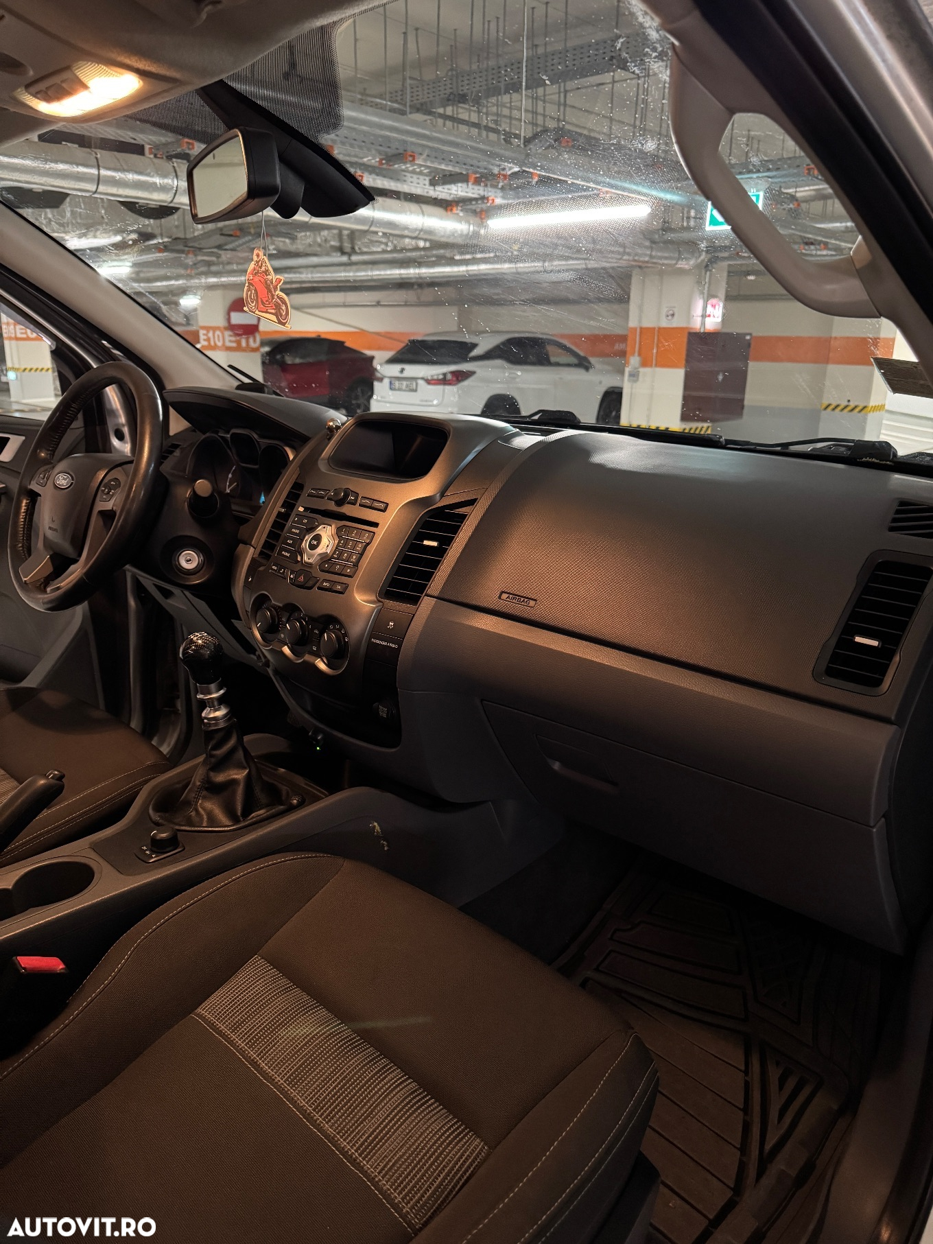 Ford Ranger Pick-Up 4x4 Cabina Dubla XLT - 36