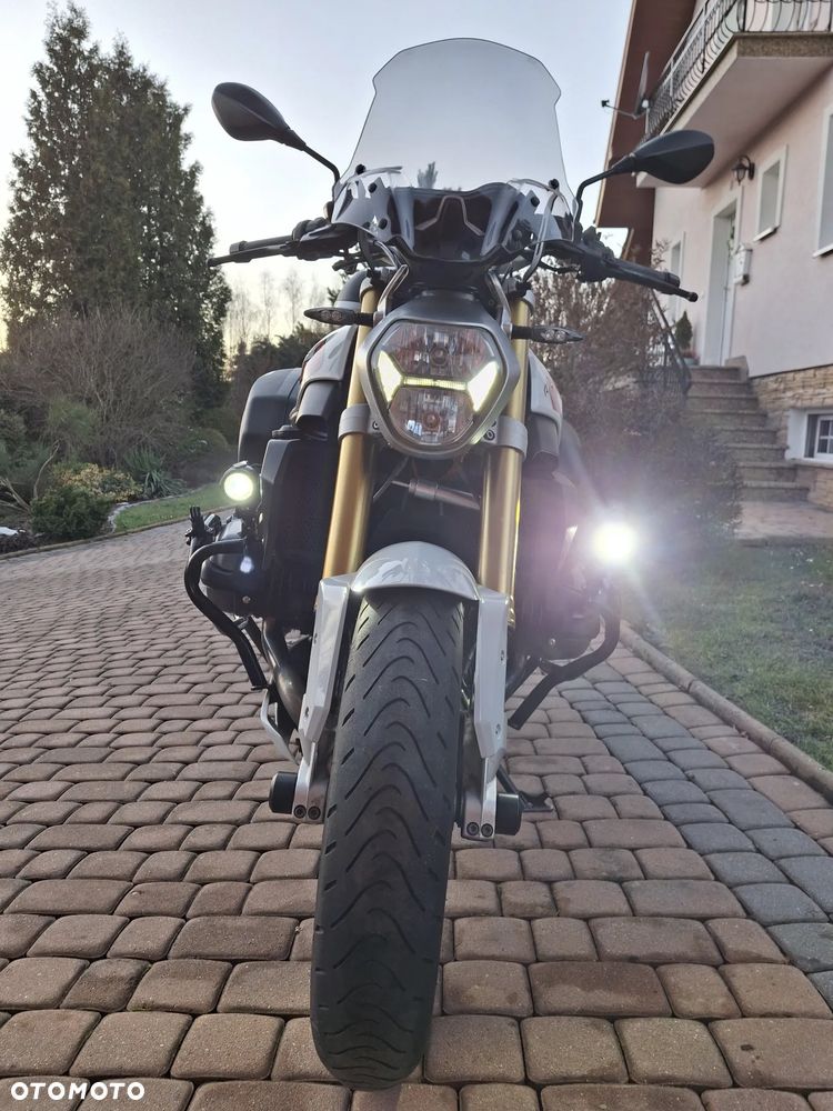 BMW R - 9