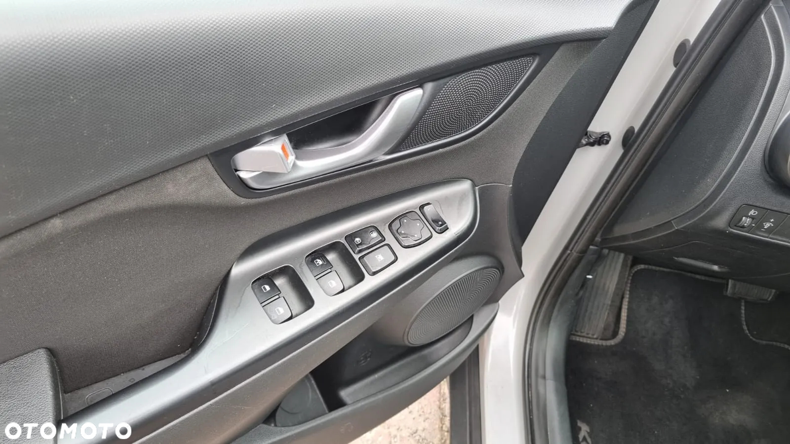 Hyundai Kona 1.6 GDI Hybrid Comfort DCT - 21