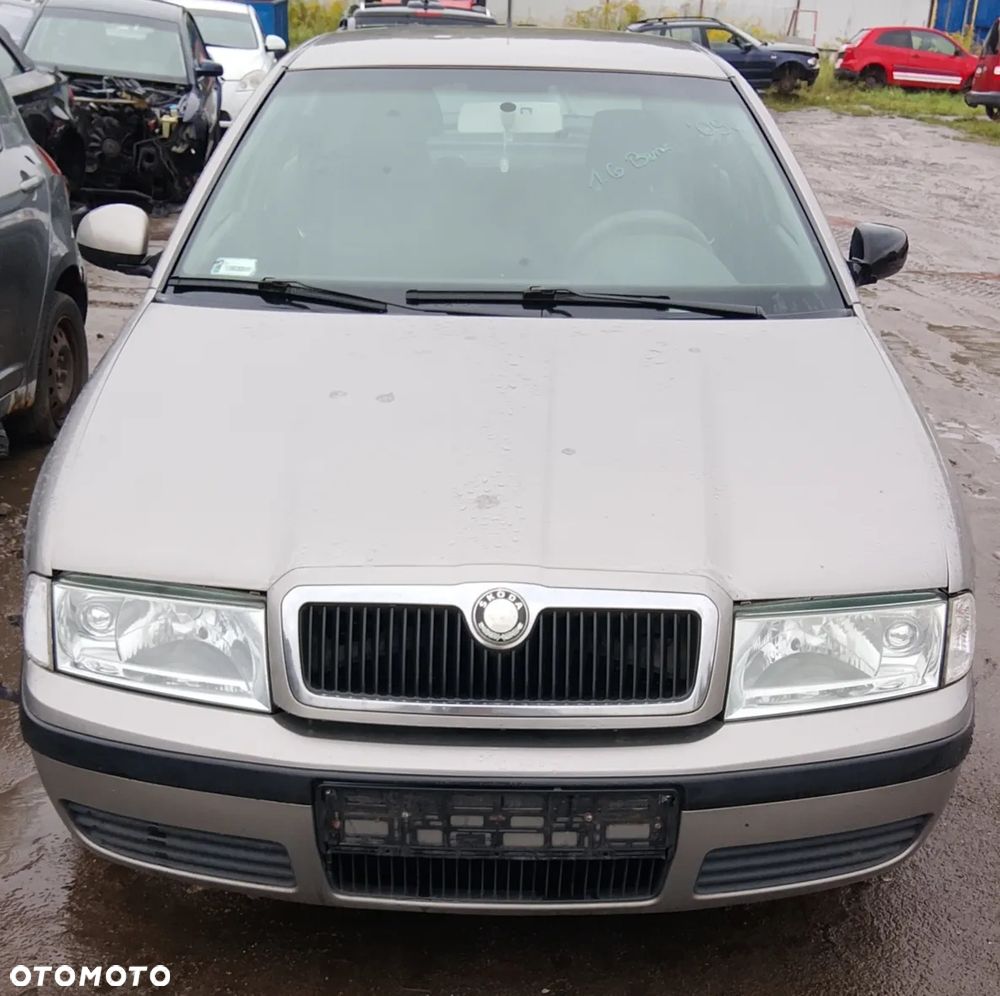 SKODA OCTAVIA I LIFT 2009r Dawca części - 1