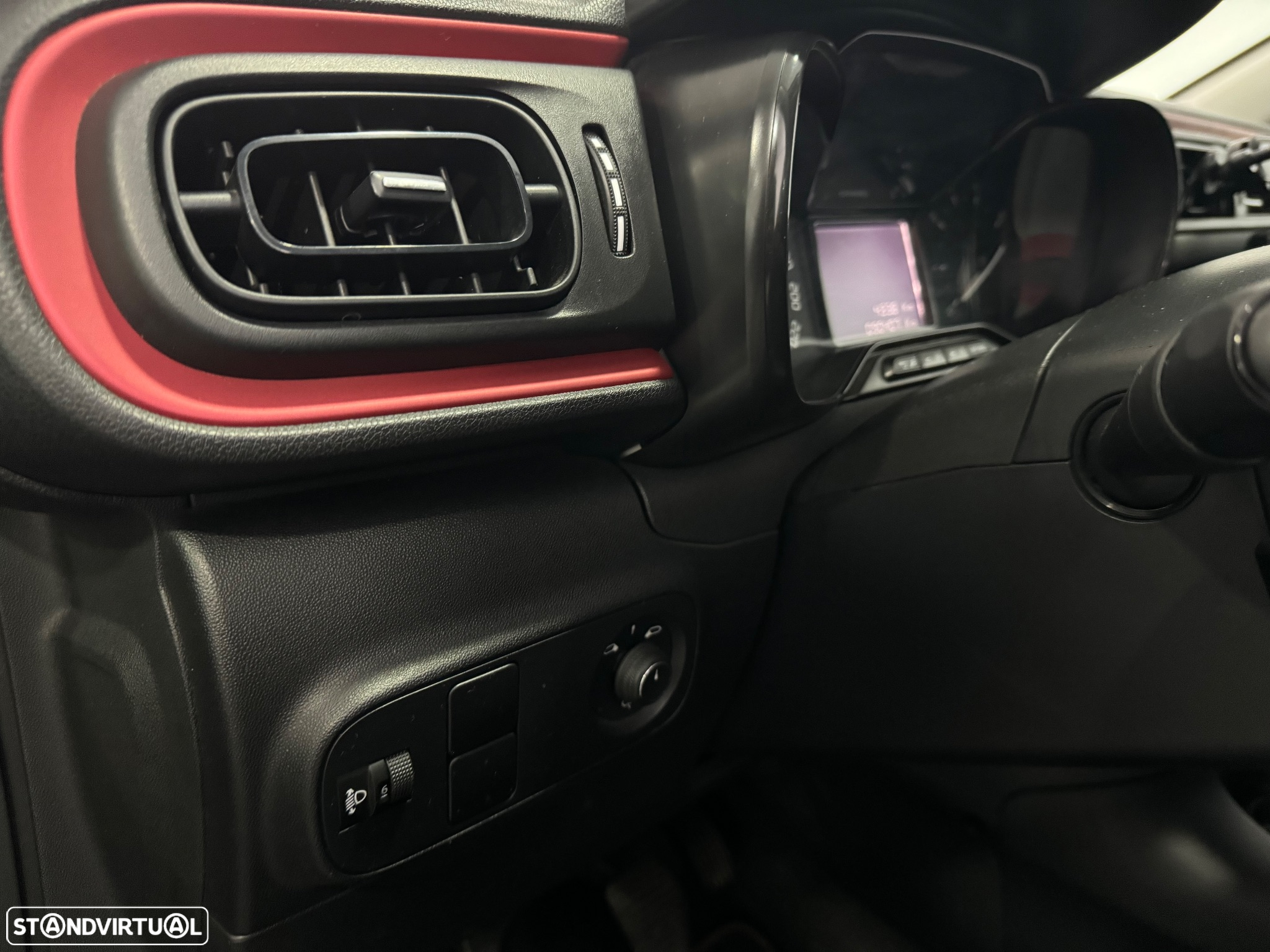 Citroën C3 1.2 PureTech C-Series - 12