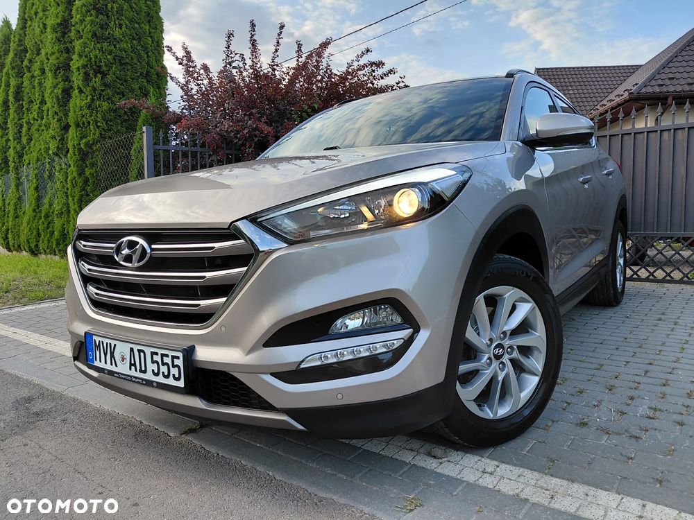 Hyundai Tucson 2.0 CRDI BlueDrive Style 2WD - 9