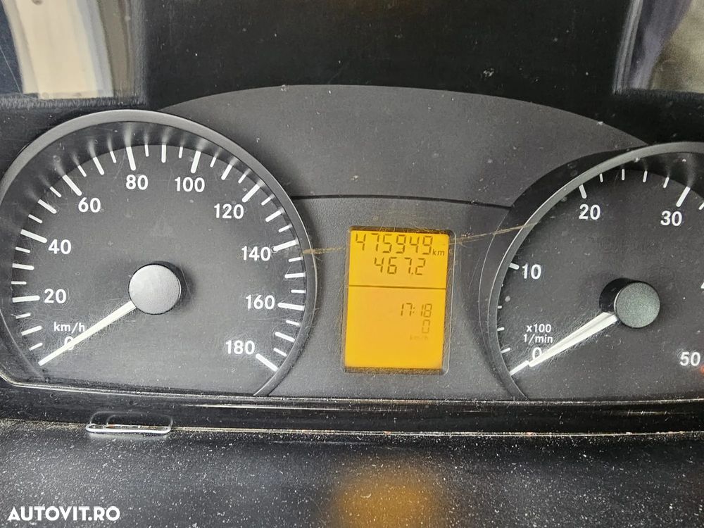 Mercedes-Benz Sprinter - 5