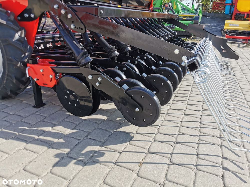 Siewnik zbożowy 2,5/2,7/3 stopkowy / 2-talerzowy EURO-MASZ - 4