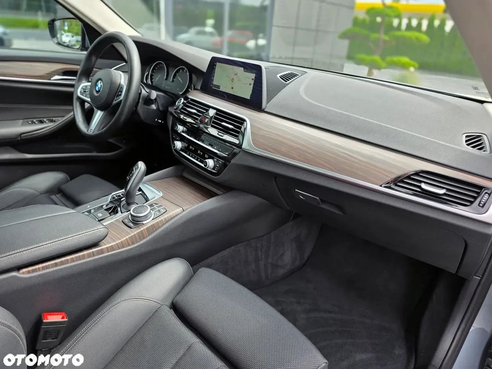BMW Seria 5 520i GPF Sport Line sport - 18