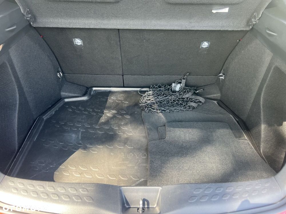Toyota C-HR 1.8 Hybrid GPF GR Sport - 24