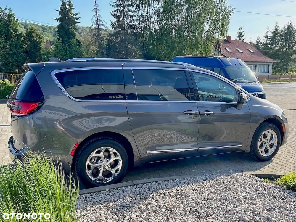 Chrysler Pacifica - 6