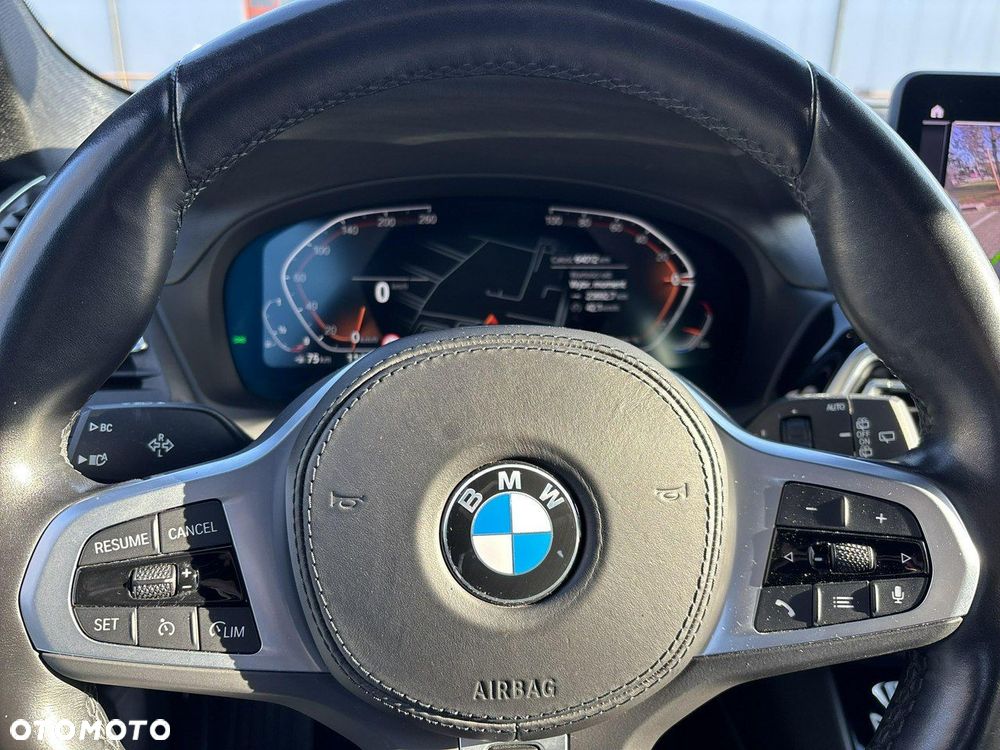 BMW X3 xDrive20i mHEV - 25