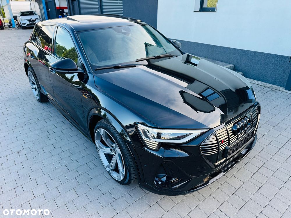 Audi e-tron S Quattro - 1