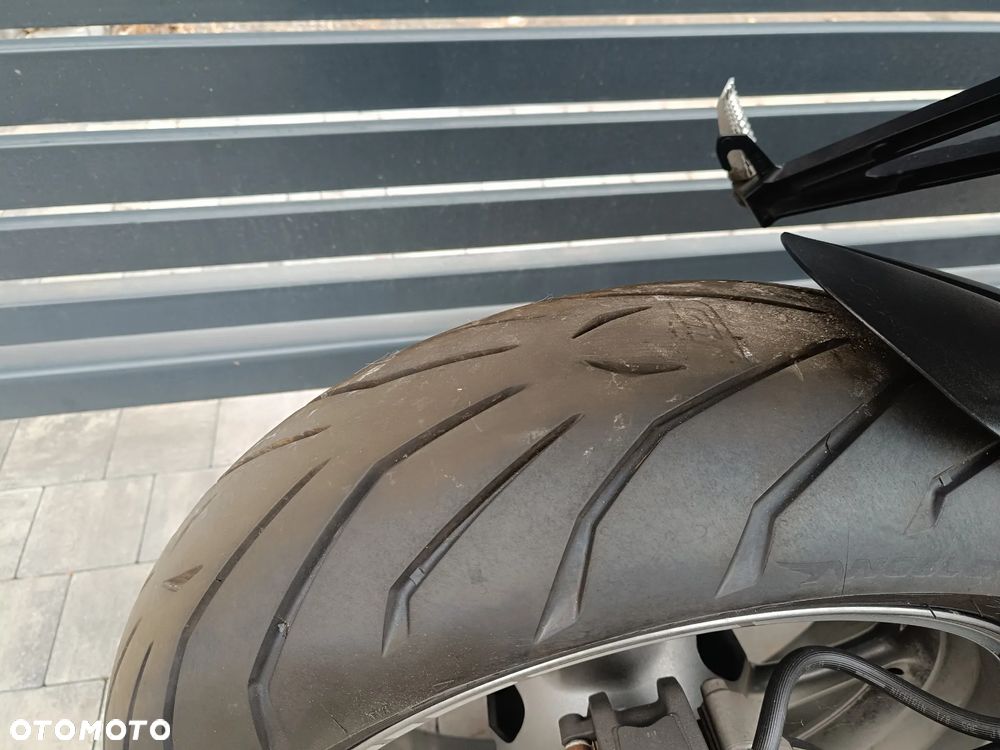 Suzuki GSX-R - 17