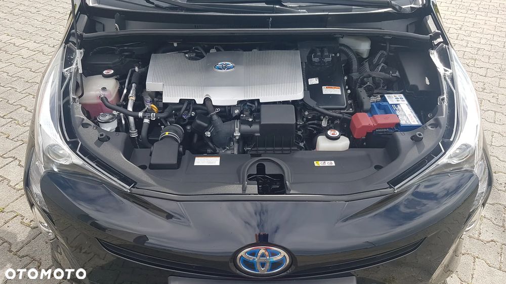 Toyota Prius Hybrid Executive - 38