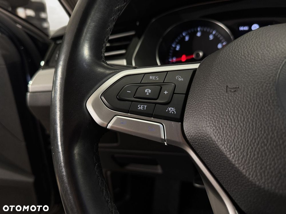 Volkswagen Passat Variant - 16