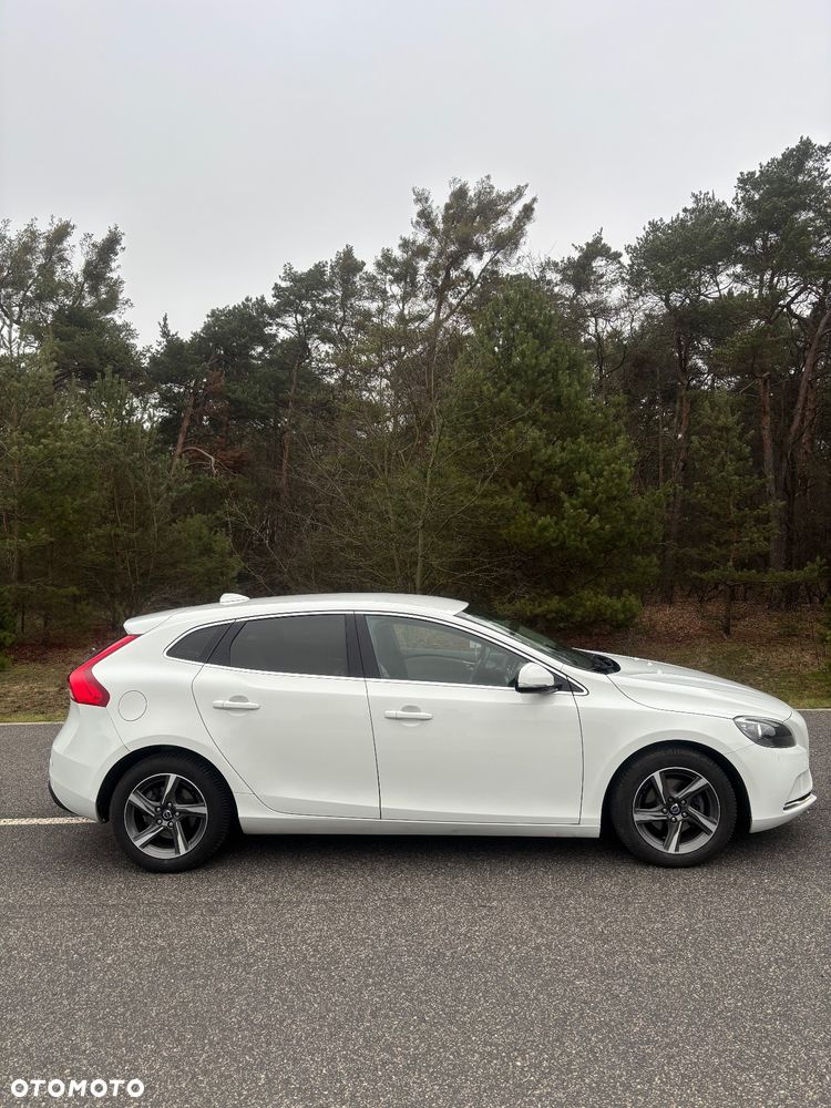 Volvo V40 D2 Momentum - 6