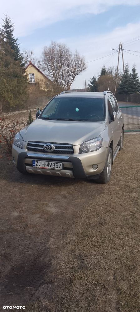 Toyota RAV4 2.2 D-4D Prestige - 1