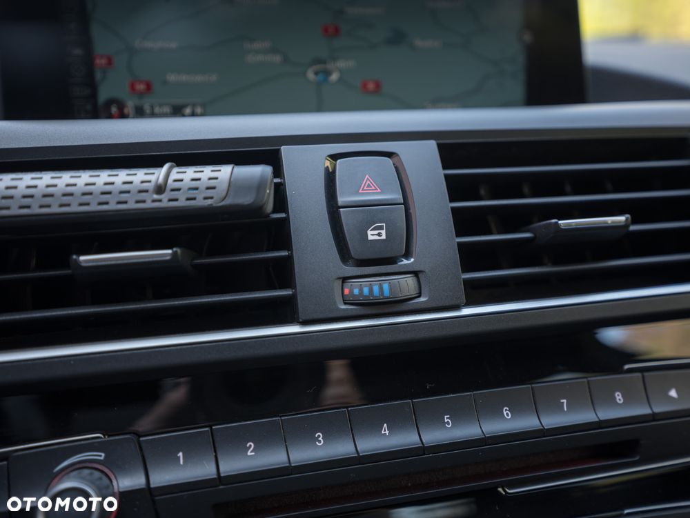 BMW Seria 1 118d M Sport Shadow - 32