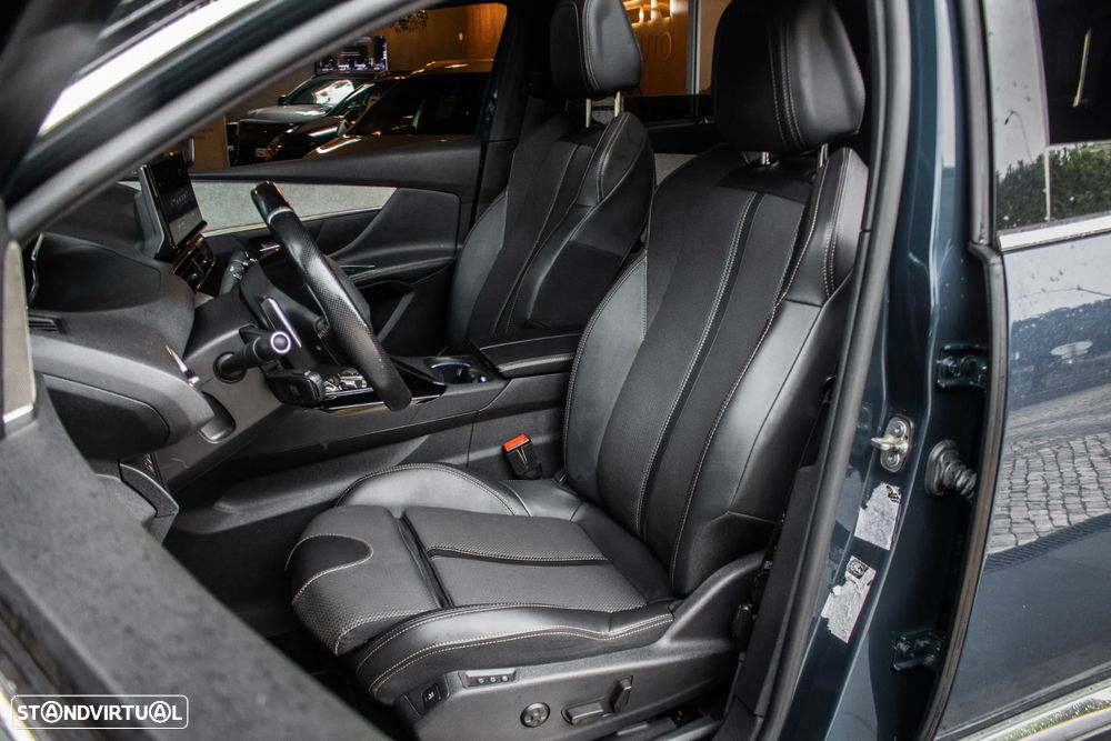 Peugeot 5008 BlueHDI 130 EAT8 GT - 26