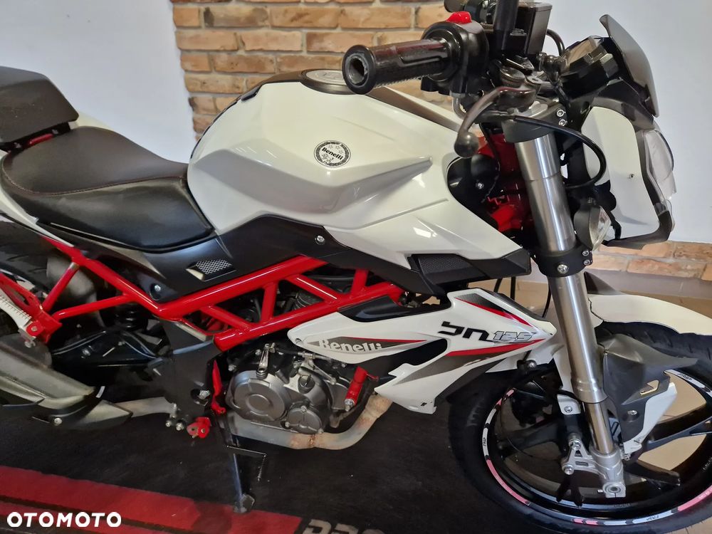 Benelli BN 125 - 21
