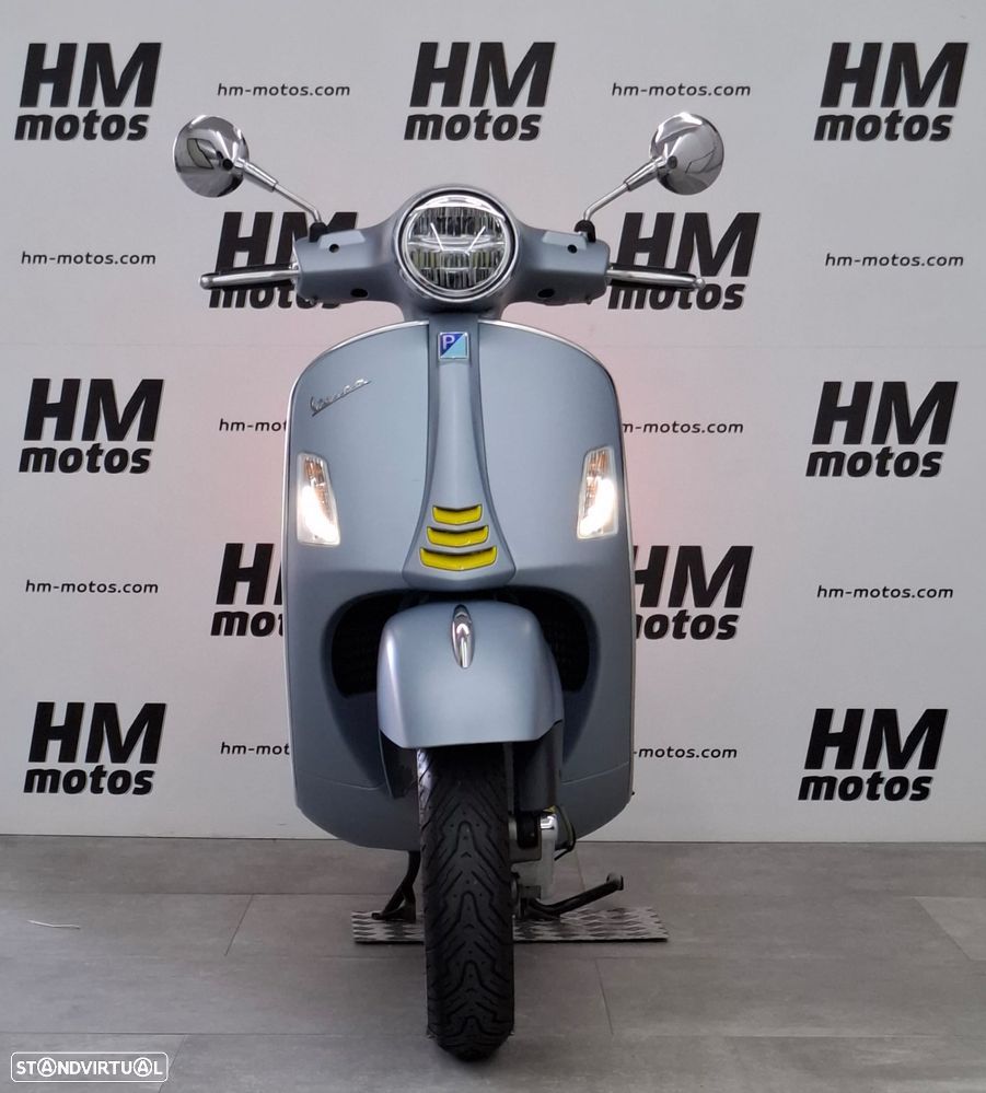 Vespa GTS Super TECH - 4