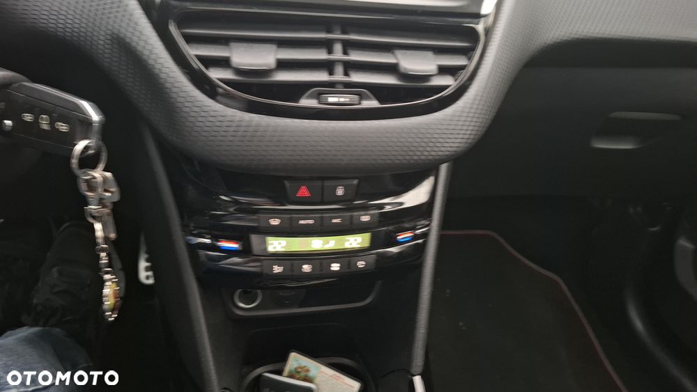 Peugeot 2008 PureTech 130 GPF Stop&Start Crossway - 8