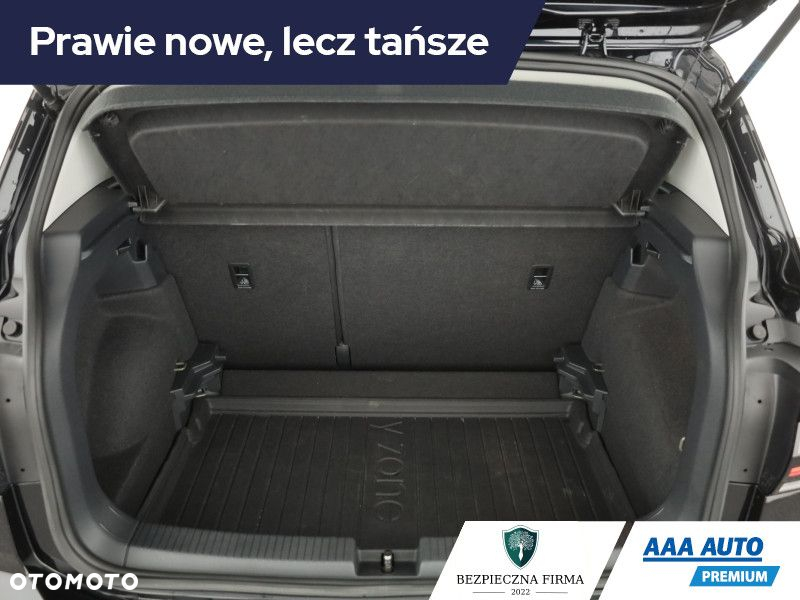 Volkswagen T-Cross - 12