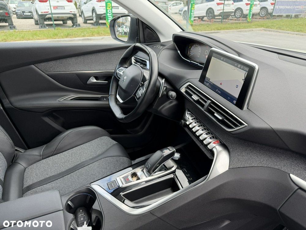 Peugeot 3008 - 36