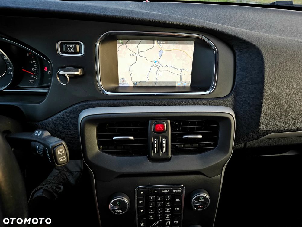 Volvo V40 D2 You - 11