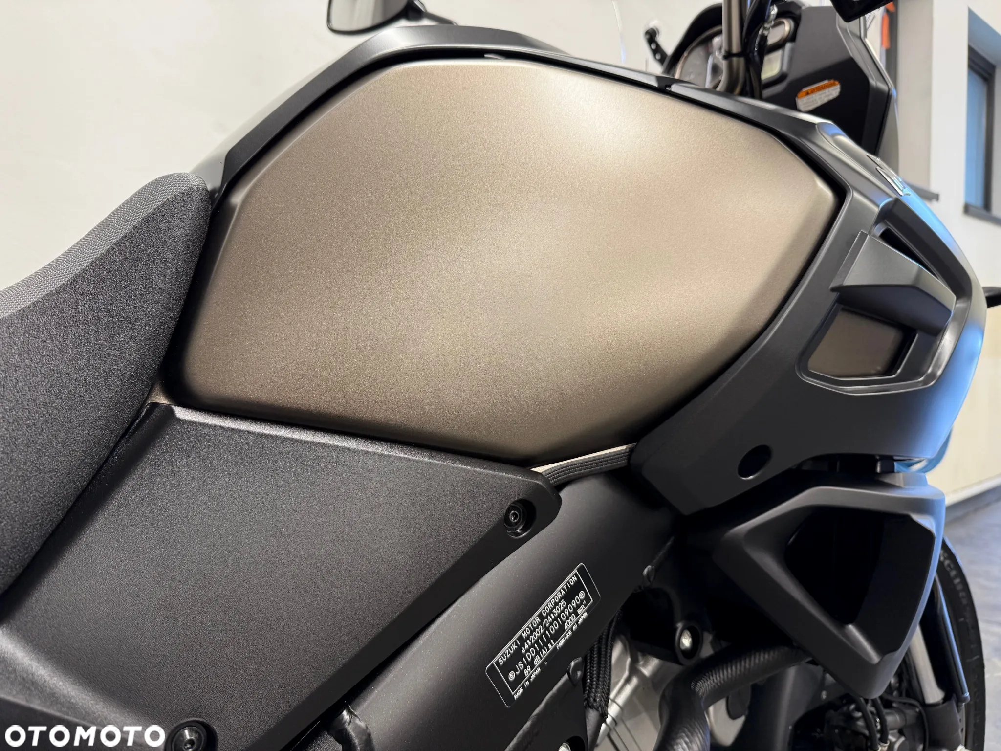Suzuki V-STROM - 34
