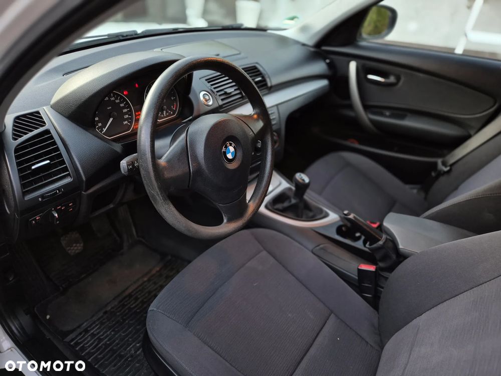 BMW Seria 1 116i - 16
