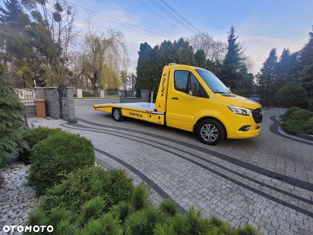 Mercedes-Benz Sprinter - 9