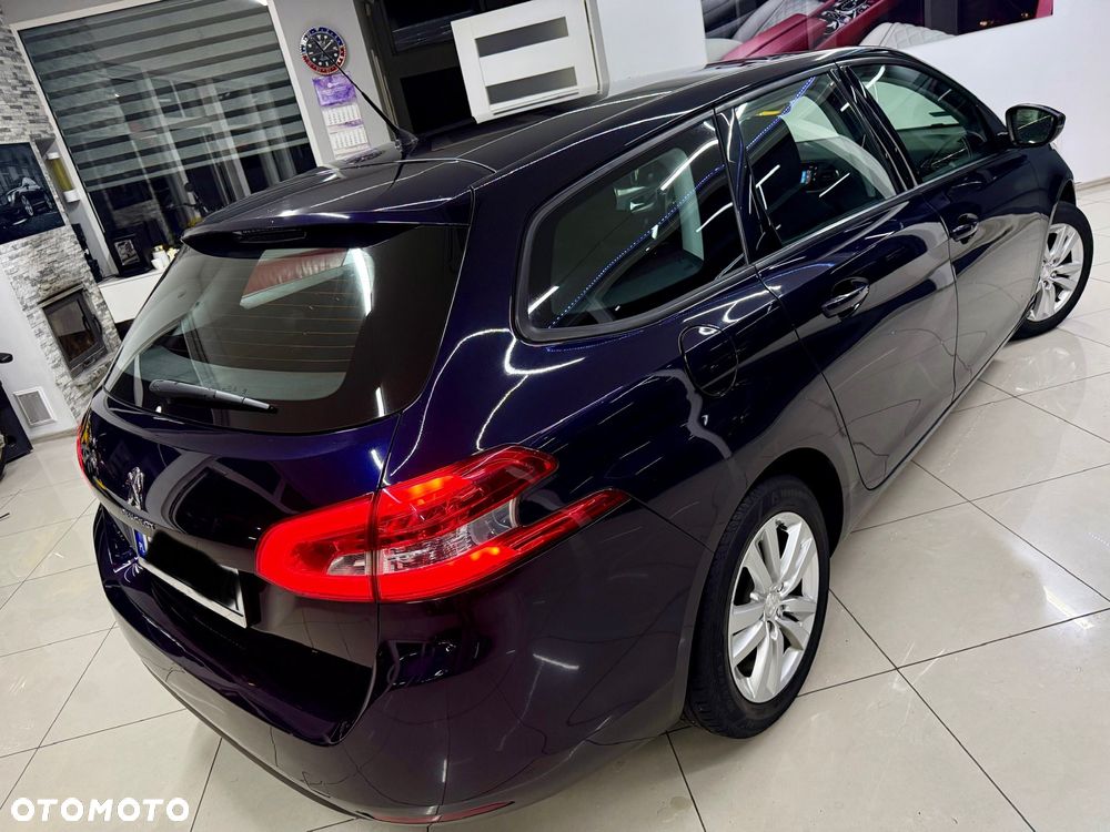 Peugeot 308 1.6 BlueHDi Allure S&S - 31