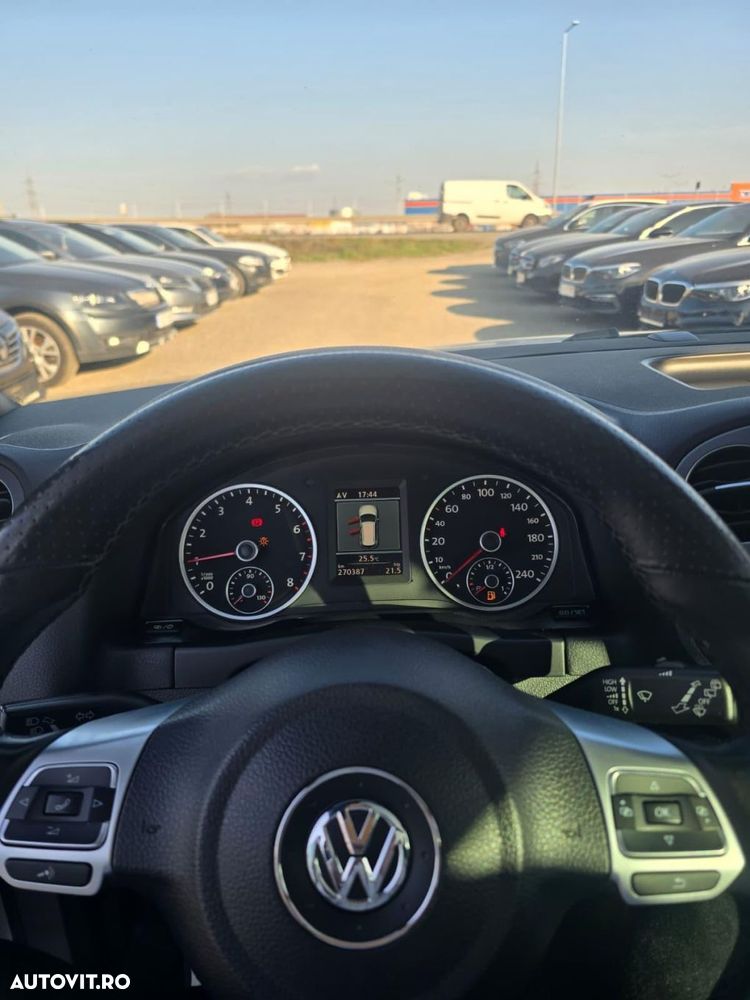 Volkswagen Tiguan - 8