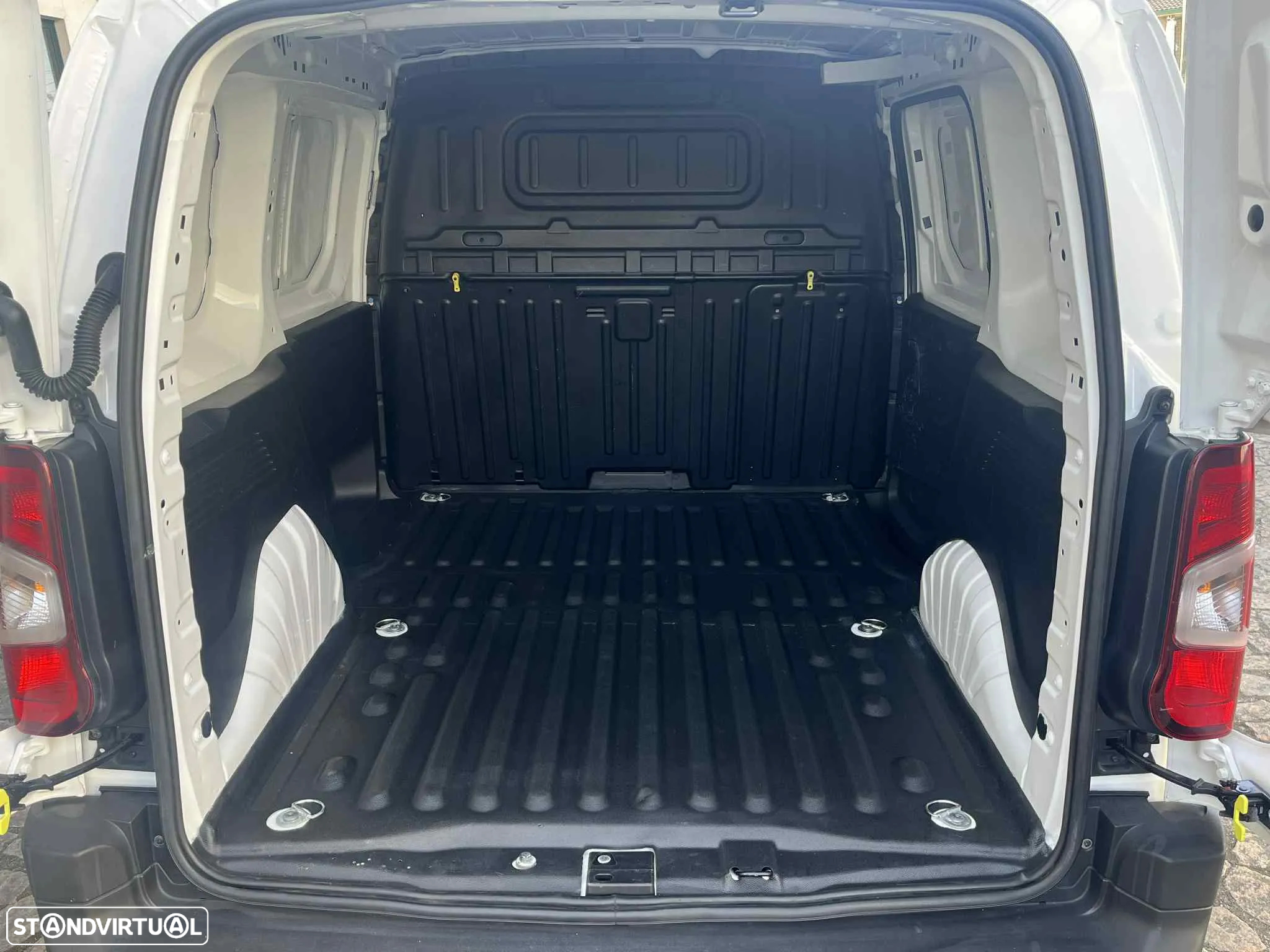 Peugeot Partner Premium Standard 1.6 BlueHDi 75cv - 15
