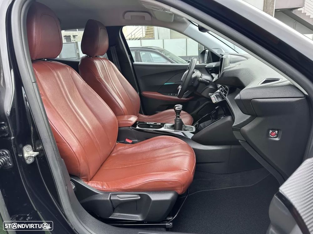 Peugeot 2008 PureTech 130 Allure Pack - 41