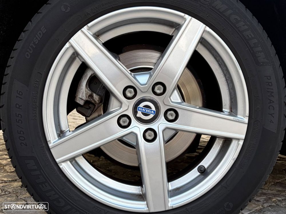 Volvo V40 - 13