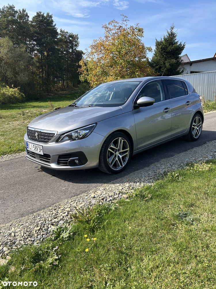 Peugeot 308 - 1