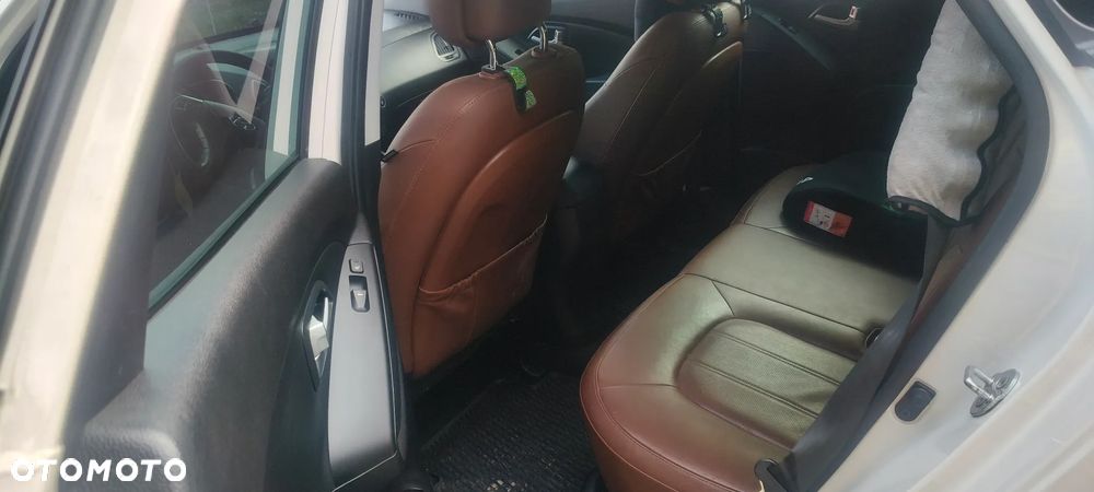 Hyundai ix35 2.0 CRDi Premium 4WD - 10