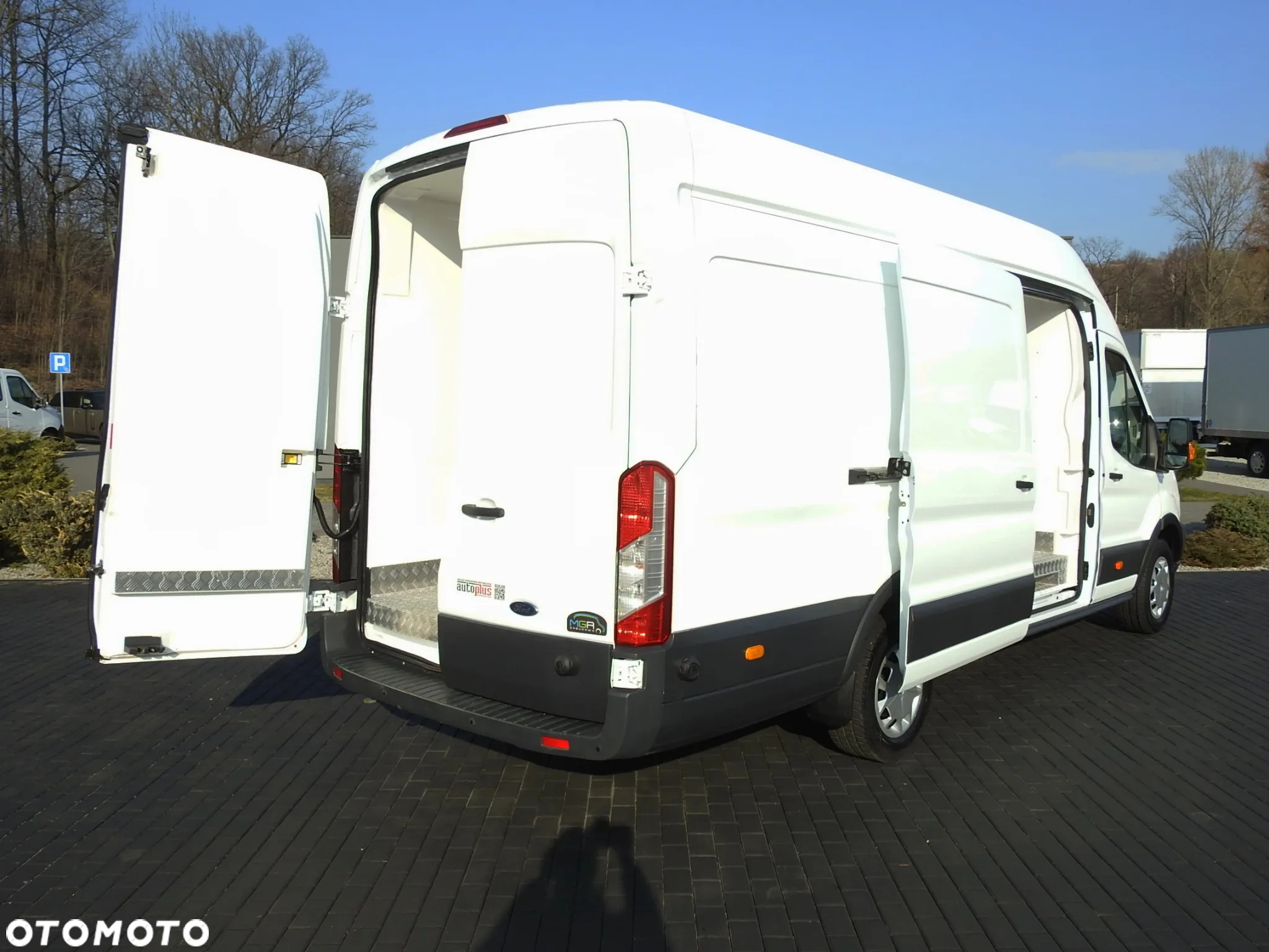 Ford TRANSIT  FURGON CHŁODNIA 0*C FUNKCJA GRZANIA TEMPOMAT LEDY KLIMATYZACJA 130KM [ D81956 ] - 4