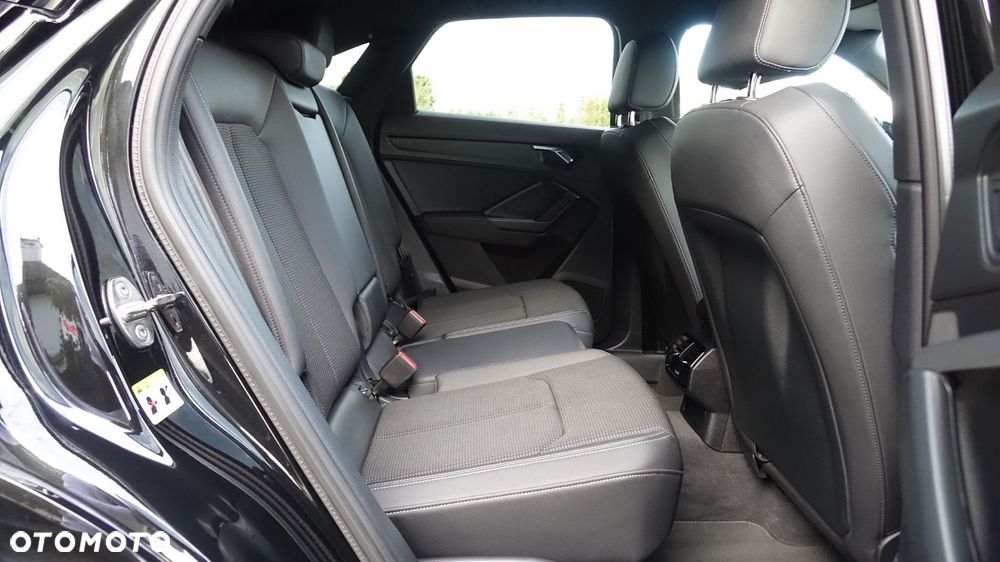 Audi Q3 Sportback - 28
