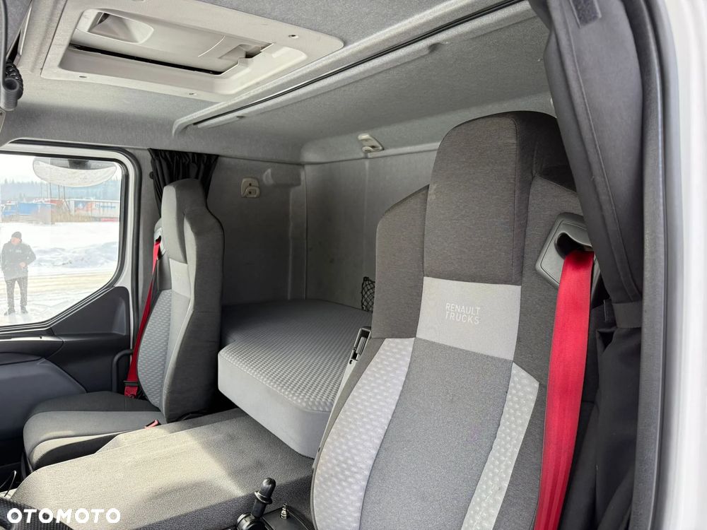 Renault D WIDE - 7