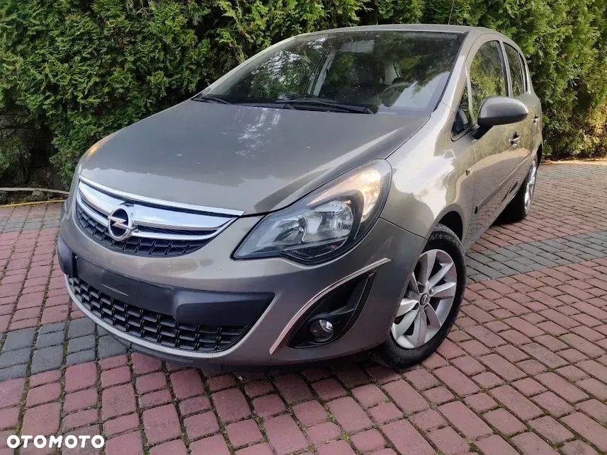 Opel Corsa 1.2 16V Cosmo - 1