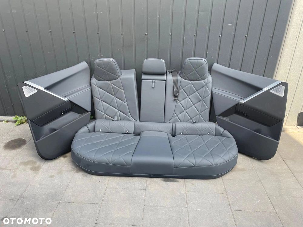 FOTELE TAPICERKA SPORT WENTYLOWANE ELEKTRYCZNE SKÓRA PERFORACJA BMW iX I20 - 9