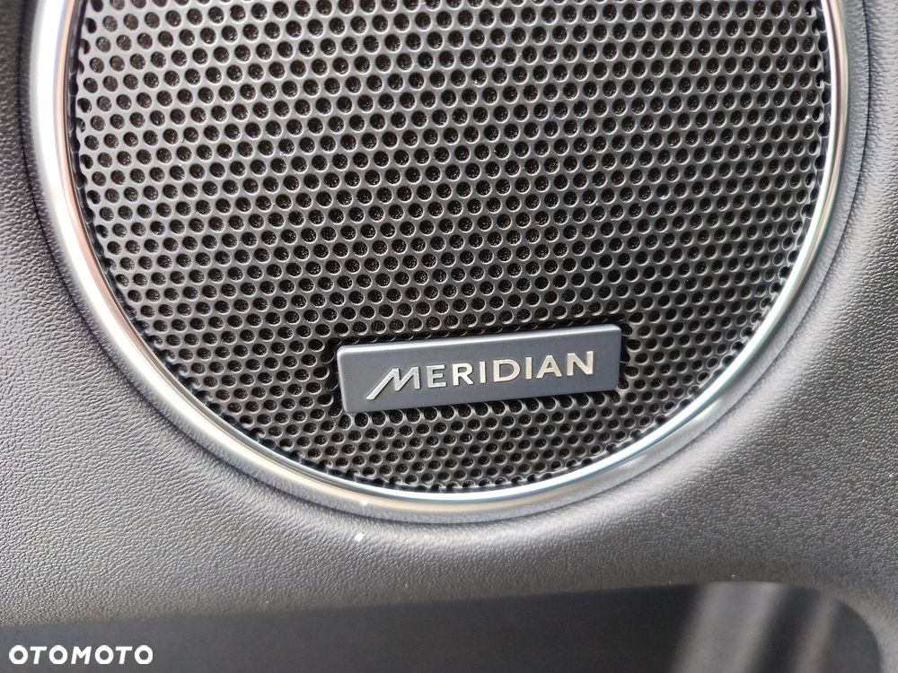 Land Rover Discovery Sport - 32