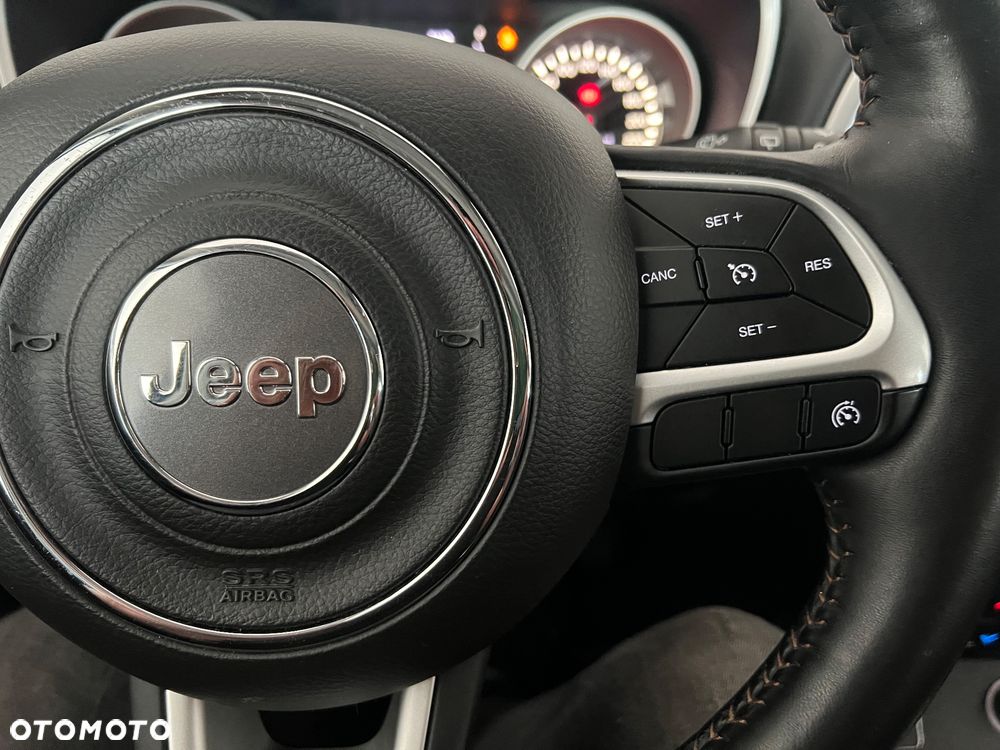 Jeep Compass - 31